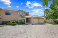 11875 Pebblewood Dr in Wellington, FL - Building Photo - Building Photo