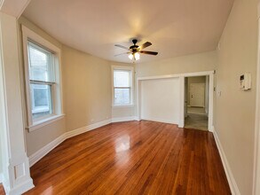 4226 W Kamerling Ave, Unit 1 in Chicago, IL - Building Photo - Building Photo