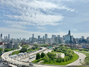 600 N May St, Unit 2B in Chicago, IL - Building Photo - Building Photo