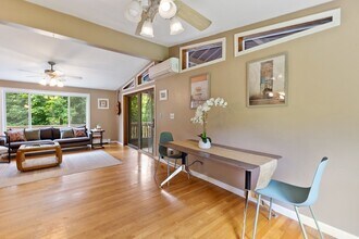 322 Sibley Rd in Waltham, MA - Building Photo - Building Photo