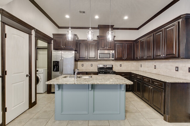 property at 19120 Summer Grove Ave