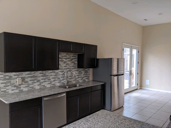 3326 Ruckle St, Unit Rear Apartment