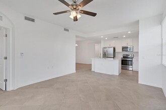 14211 Heritage Landing Blvd, Unit 1438 in Punta Gorda, FL - Building Photo - Building Photo