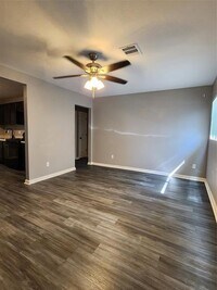 8747 Josie St photo'