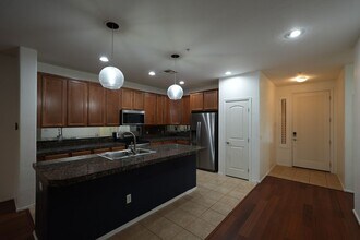 10655 N 9th St in Phoenix, AZ - Building Photo - Building Photo