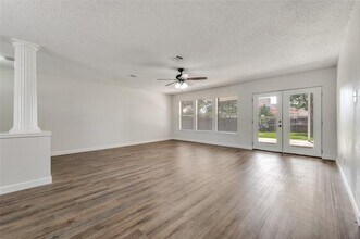 2160 Glenhaven Dr in Lewisville, TX - Building Photo - Building Photo