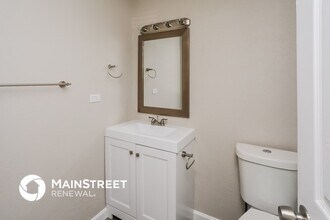 10405 Kinslow Dr, Unit 5214103 in Dallas, TX - Foto de edificio - Building Photo