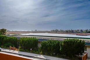 2475 Jefferson St, Unit 103 in Carlsbad, CA - Building Photo