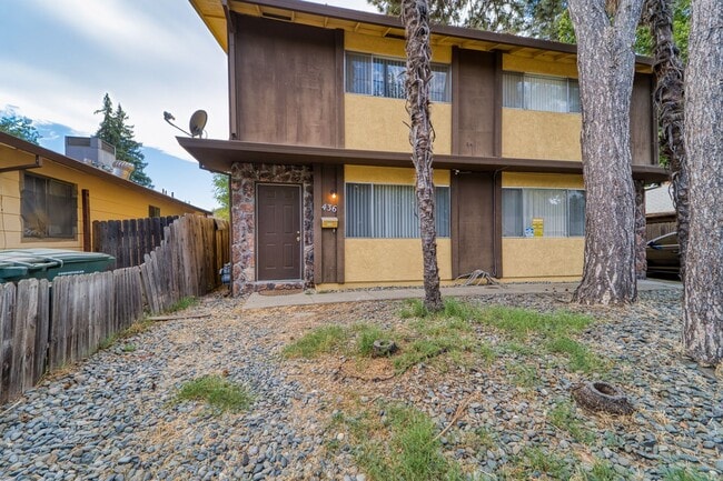 property at 436-438 Robinson Ave
