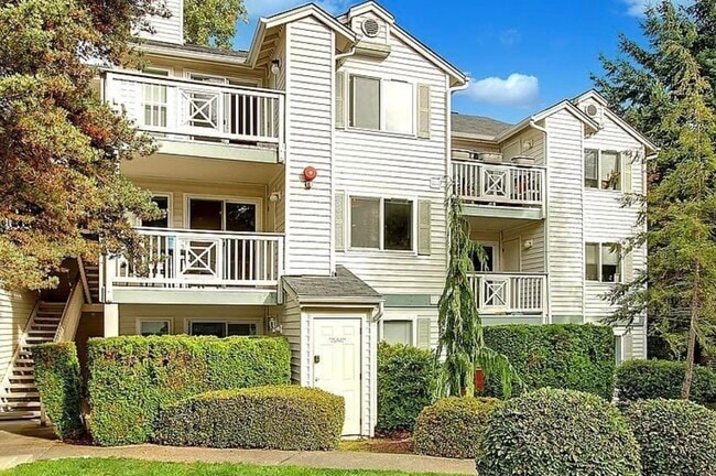 property at 9910 NE 137th St