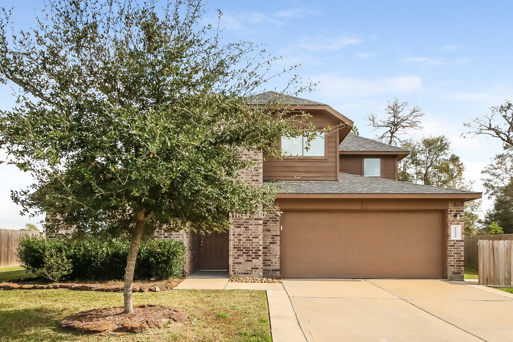 19230 Shire Horse Blvd in Porter, TX - Building Photo