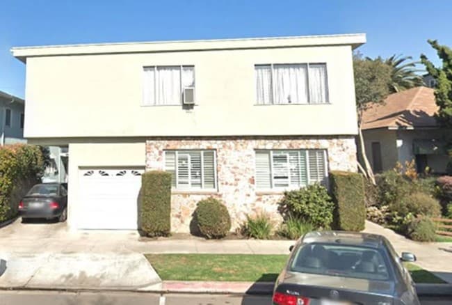 property at 1311 E 1st St