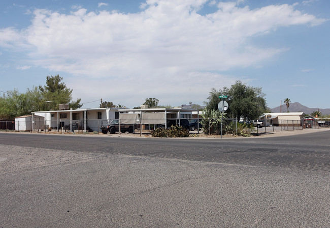 Diamond Grove in Tucson, AZ - Building Photo - Building Photo