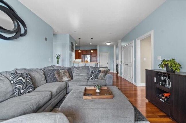 300 S Orange Grove Blvd in Pasadena, CA - Building Photo - Building Photo