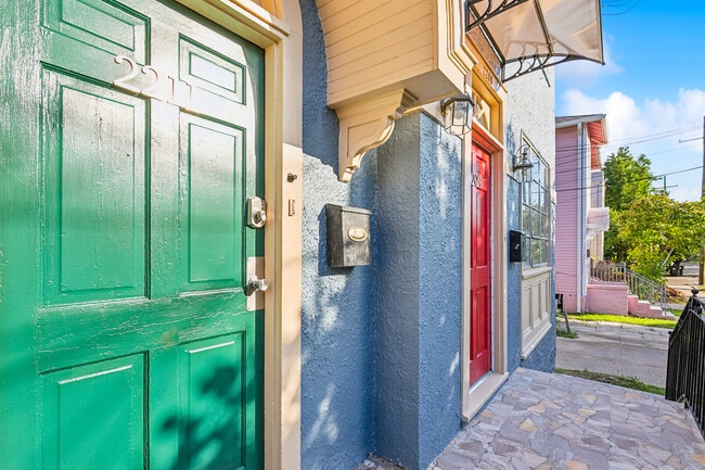 2209 Broadway St in New Orleans, LA - Building Photo - Building Photo