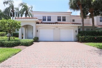 700 L'Ambiance Cir in Naples, FL - Building Photo - Building Photo
