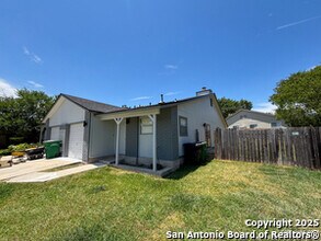 14417 Waddesdon Bluff in San Antonio, TX - Building Photo - Building Photo