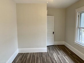 1855 W 65th St-Unit -Unit 2 in Cleveland, OH - Foto de edificio - Building Photo