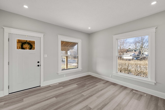 1702 Logan Ave in Des Moines, IA - Building Photo - Building Photo