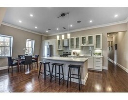 22 Hamlet St in Somerville, MA - Building Photo