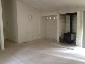 3321 S Gillenwater Dr in Flagstaff, AZ - Building Photo - Building Photo