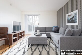 175 Freeman St in Brookline, MA - Foto de edificio - Building Photo