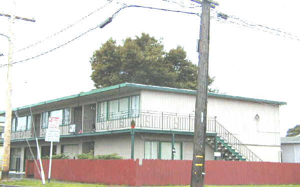 2126 Ohio Ave in Richmond, CA - Building Photo - Building Photo