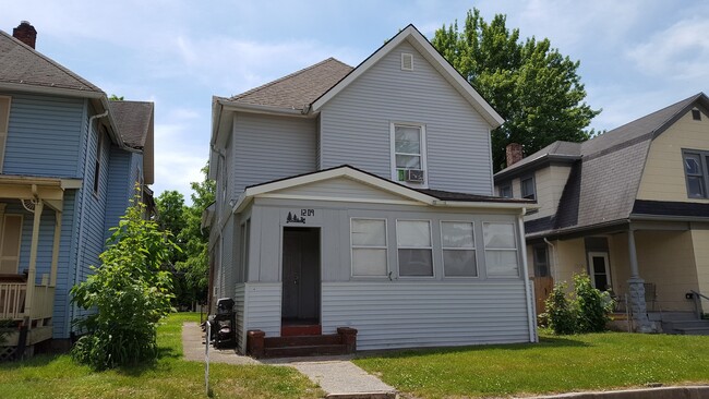 property at 1209 Scott Ave