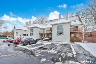 3200 Madison Ave in Bridgeport, CT - Building Photo - Building Photo