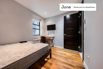 Room in Shared 3 bed/1 bath home in New York, NY - Building Photo - Building Photo