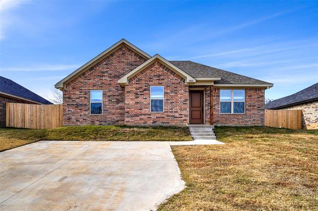 925 N Barrett Ave in Denison, TX - Building Photo - Building Photo