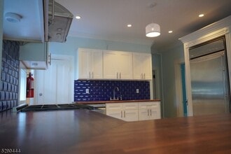 96 High St in Newton, NJ - Building Photo - Building Photo