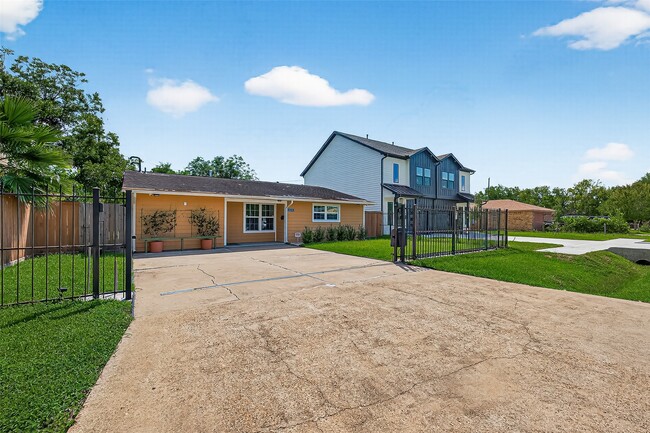 property at 9225 Ashville Dr