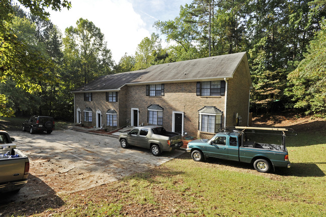 956 Amberly Dr in Norcross, GA - Building Photo - Building Photo