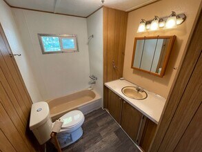 4159 Dunsmuir Ave in Dunsmuir, CA - Building Photo - Building Photo