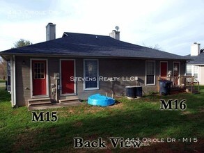 443 Oriole Dr in McMinnville, TN - Foto de edificio - Building Photo