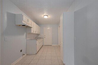 4906 Larkspur St in Houston, TX - Building Photo - Building Photo