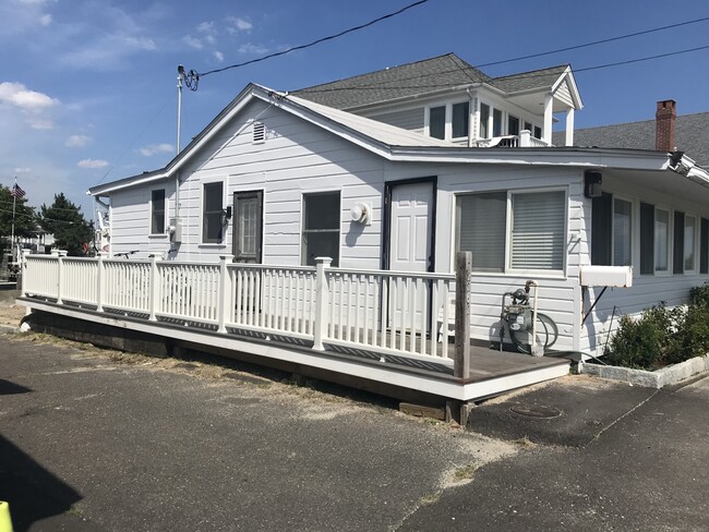 property at 2262 Fairfield Beach Rd