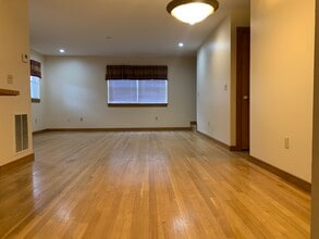 1 Union Ave, Unit 12 in Danbury, CT - Building Photo - Building Photo