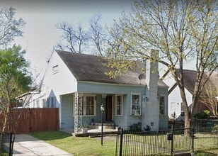 1718 Schley Ave in San Antonio, TX - Building Photo - Building Photo