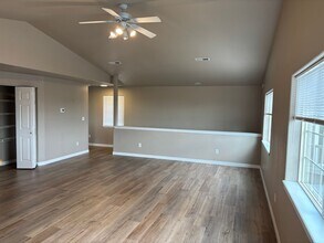 1523 NE Frank McClean Ct in Bend, OR - Building Photo - Building Photo