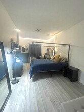 820 E 6th St, Unit 3 in Boston, MA - Foto de edificio - Building Photo