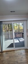 537 Coronation Dr in Fayetteville, NC - Foto de edificio - Building Photo