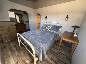 42192 Main St in Pendleton, OR - Building Photo - Building Photo