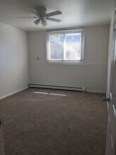 125 Twin Oaks Dr in Joliet, IL - Building Photo - Building Photo