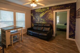 1211 Jerome St in Fort Worth, TX - Building Photo - Building Photo