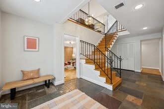 9601 Barroll Ln in Kensington, MD - Building Photo - Building Photo