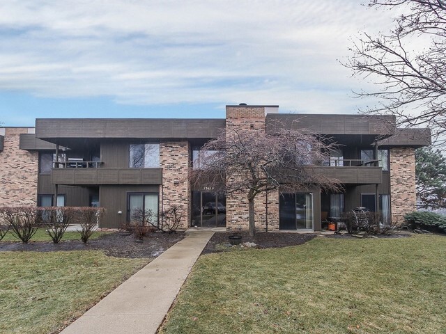 1365 N Sterling Ave