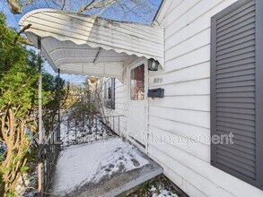 871 Kennebec Ave in Akron, OH - Building Photo - Building Photo