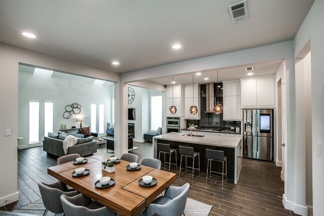 7021 Royal View Dr in McKinney, TX - Building Photo - Building Photo